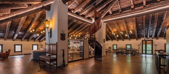 De La Trucha Hotel