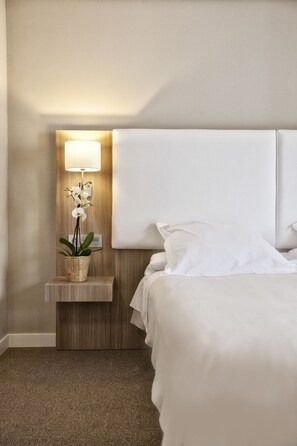 Habitación triple estándar | Minibar, caja de seguridad en la habitación, camas extra y wifi gratis