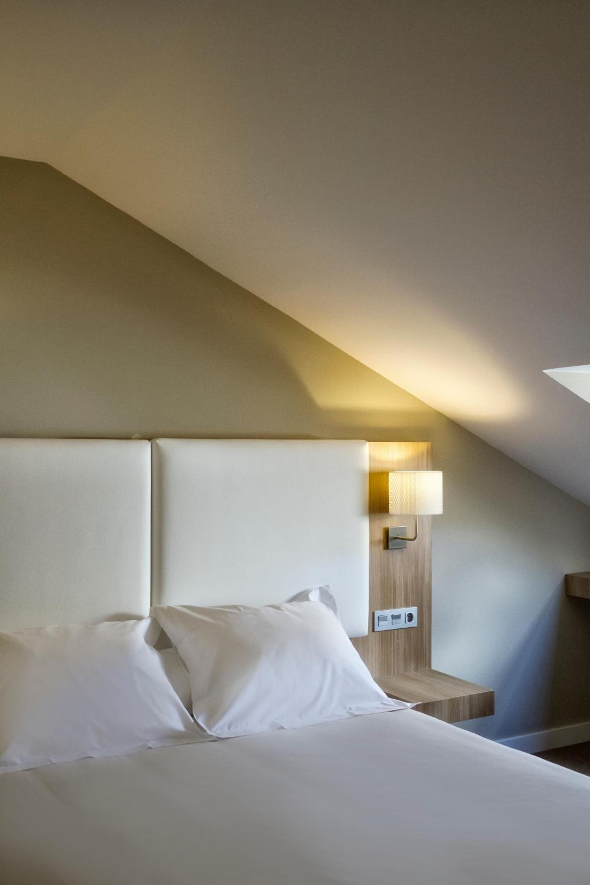 minibar, in-room safe, rollaway beds, free wifi