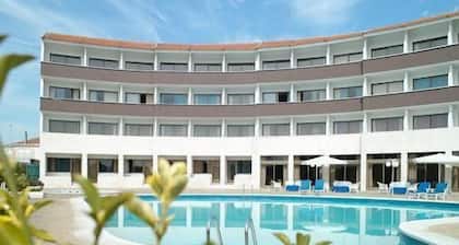 Hotel Meia Lua