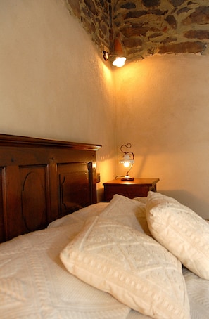 Apartment (Located in Rigomagno - 20 Km distance) | Select Comfort beds, soundproofing, WiFi, bed sheets