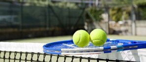 Tennis court - Hotel Petra (Rome)