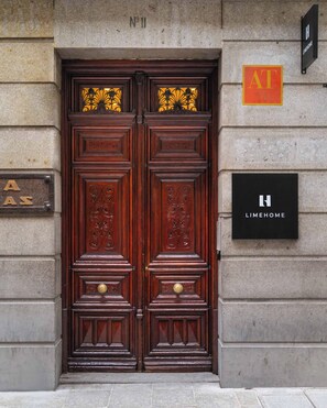 숙박 시설 정면