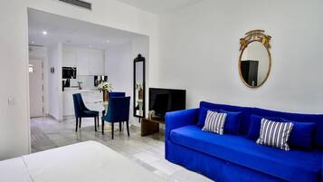 Televisión de pantalla plana de 42 pulgadas con canales por cable