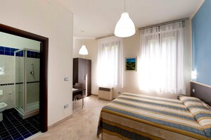 In-room safe, desk, free WiFi, wheelchair access - Moderno (Siena)