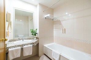 Standard Triple Room (3 People) | Bathroom | Combined shower/tub, deep soaking tub, free toiletries, hair dryer