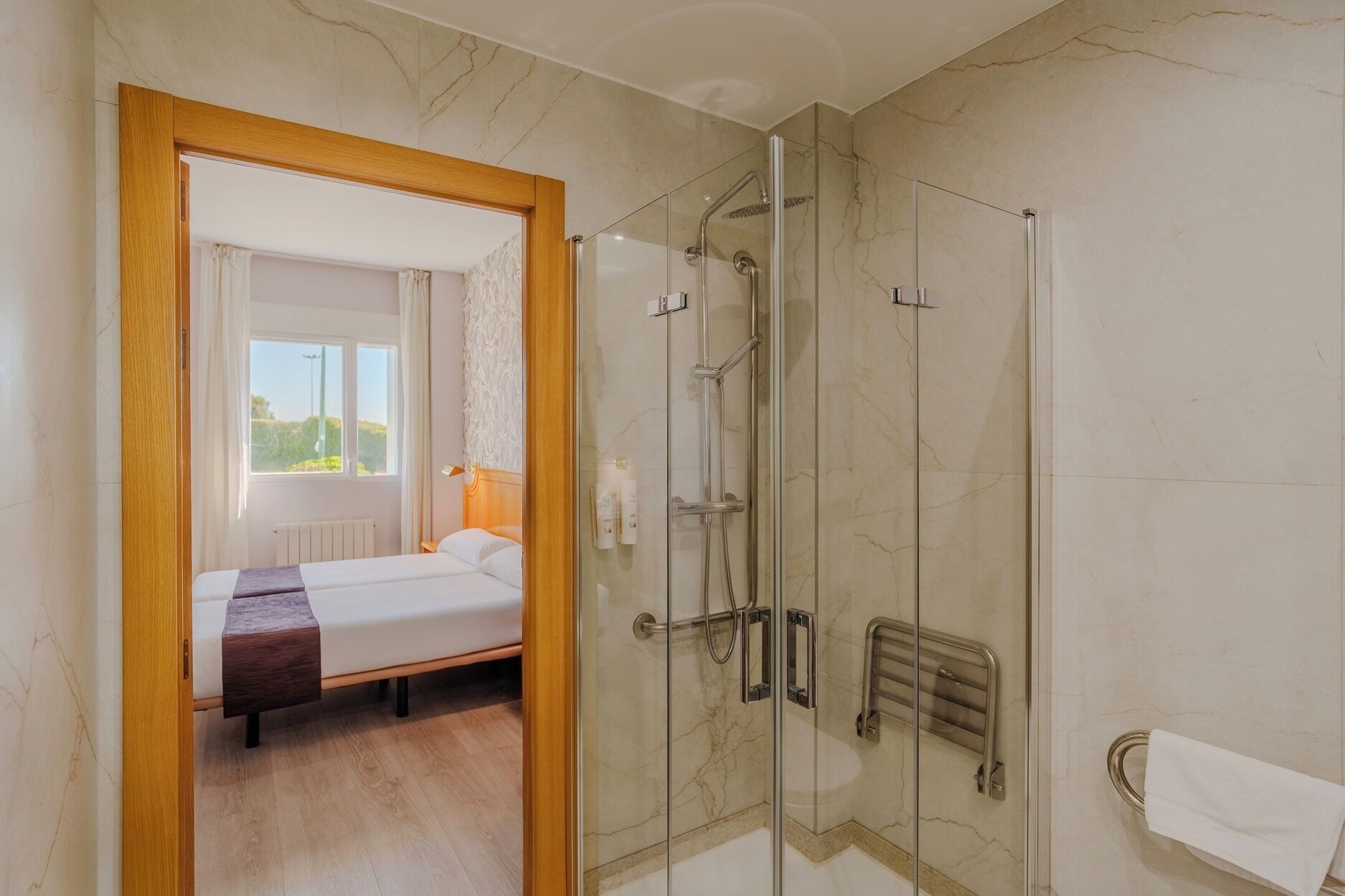 Photo - Hotel Rey Arturo Burgos