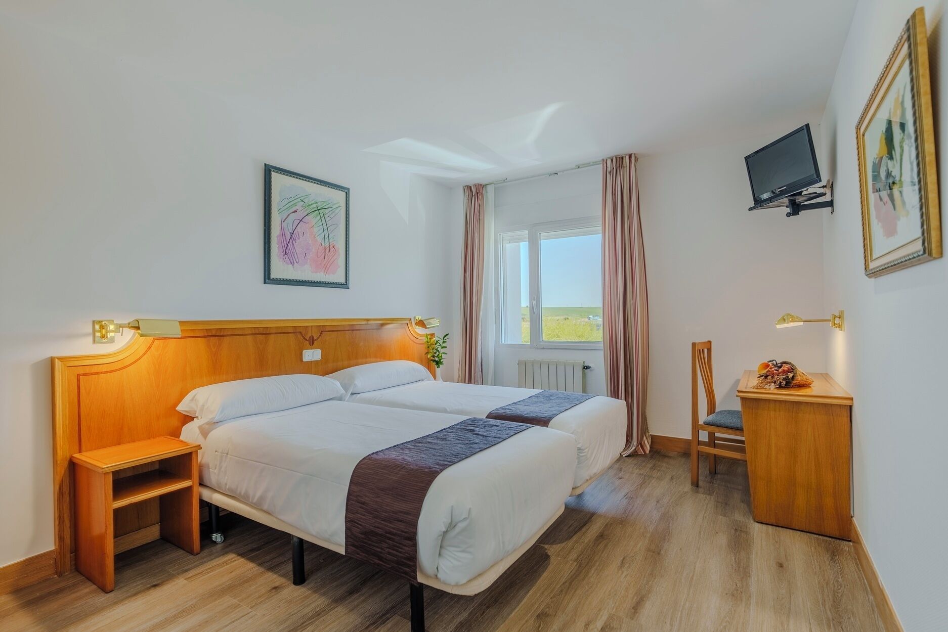 Photo - Hotel Rey Arturo Burgos