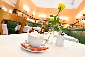 Coffee shop
