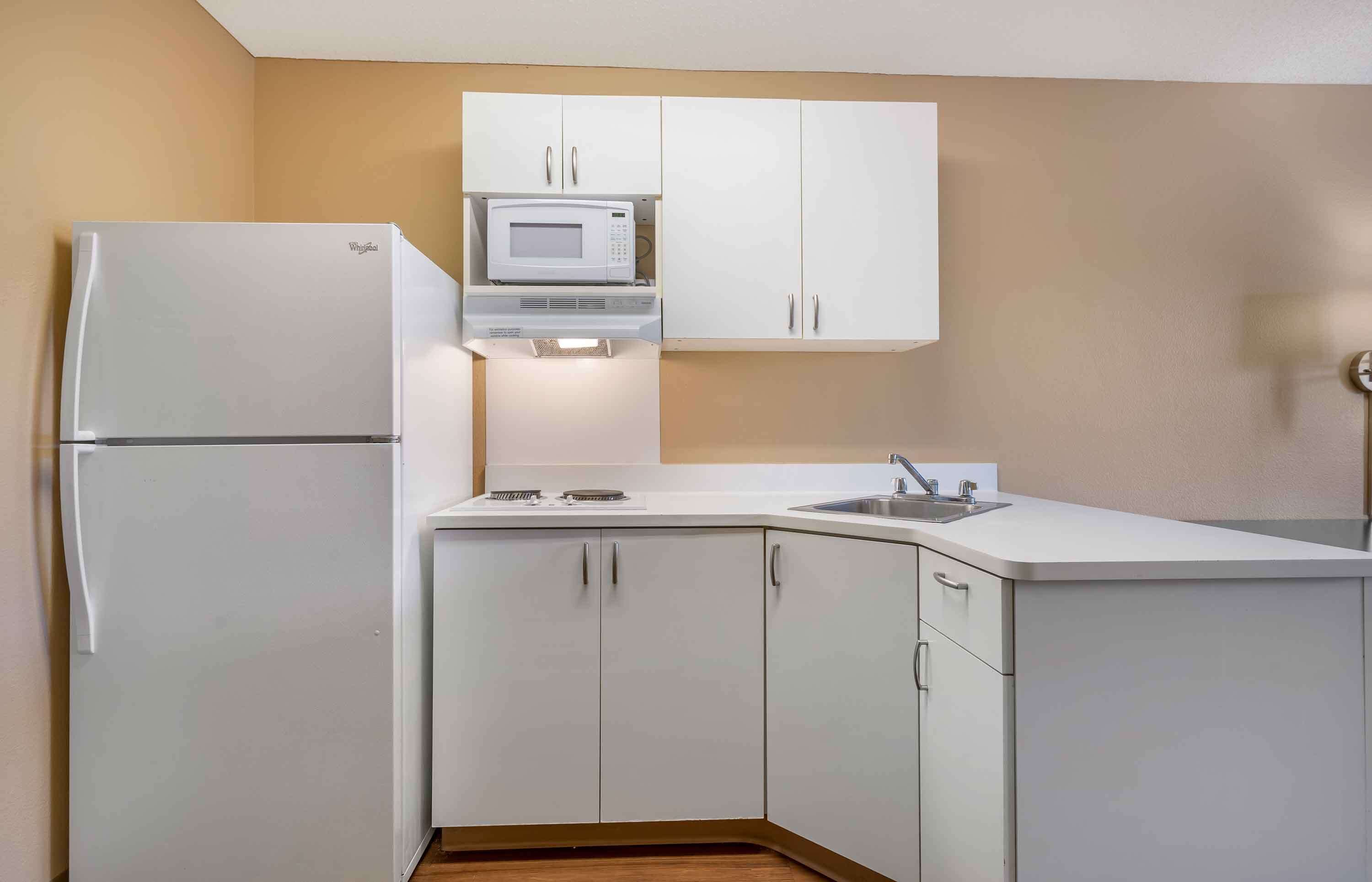 Studio, 1 King Bed | Desk, iron/ironing board, free WiFi, bed sheets