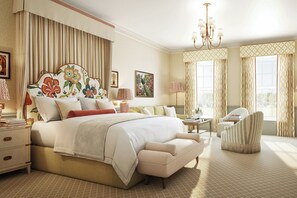 Suíte, 1 cama King | Roupas de cama antialérgicas, cofres nos quartos