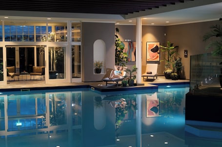 Una piscina techada. Mount Juliet Estate, Autograph Collection
