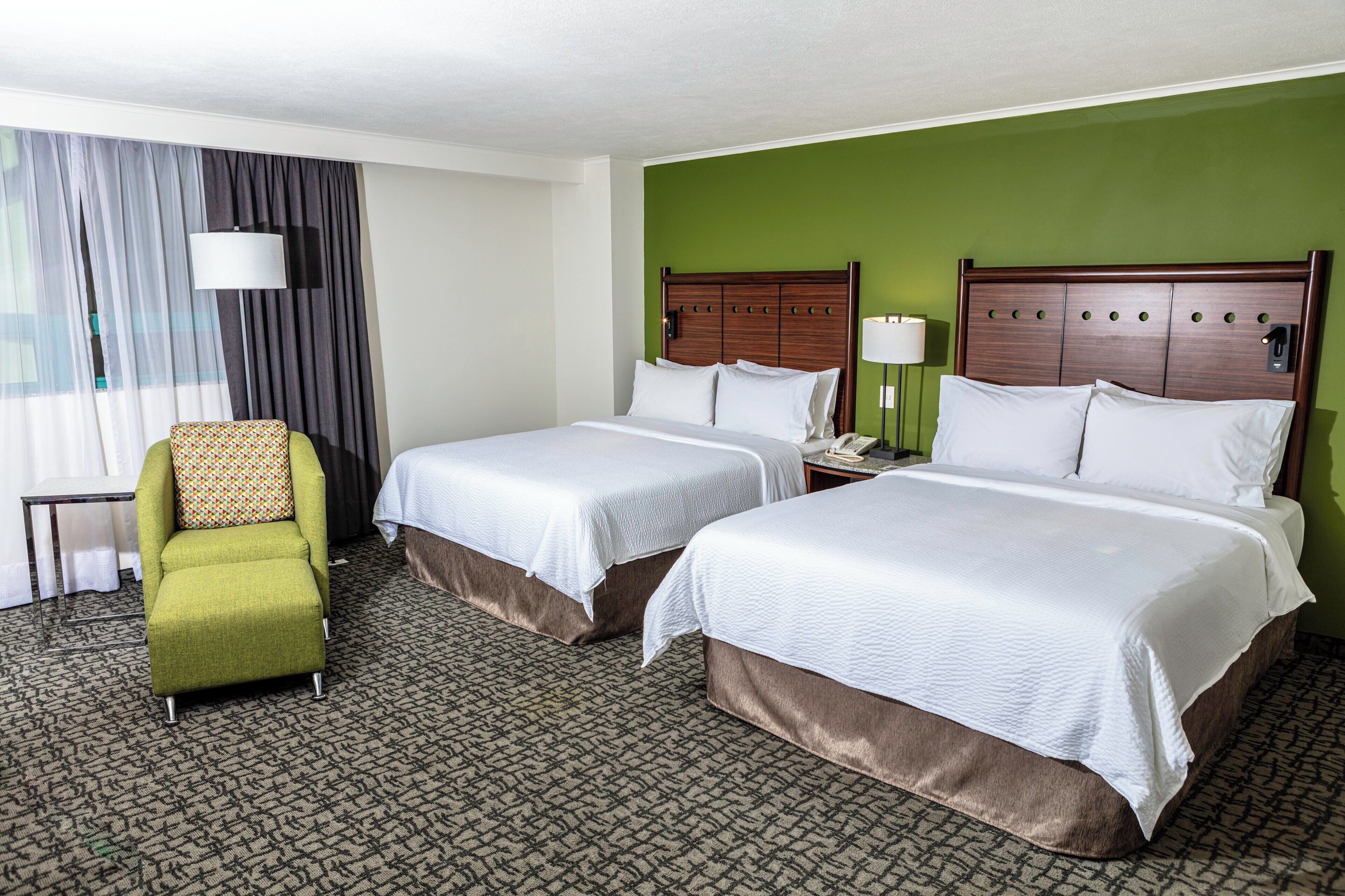 Quarto club, 2 camas Queen | Cofres nos quartos, escrivaninha, ferros/tábuas de passar roupa