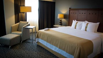 Caja de seguridad en la habitación y escritorio