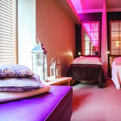 Sauna, Whirlpool, Dampfbad, Körperbehandlungen, Aromatherapie