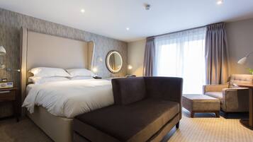 In-room safe, desk, iron/ironing board, free cribs/infant beds