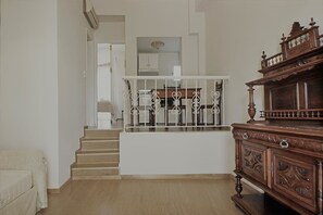 Suite | Minibar, in-room safe, desk, soundproofing