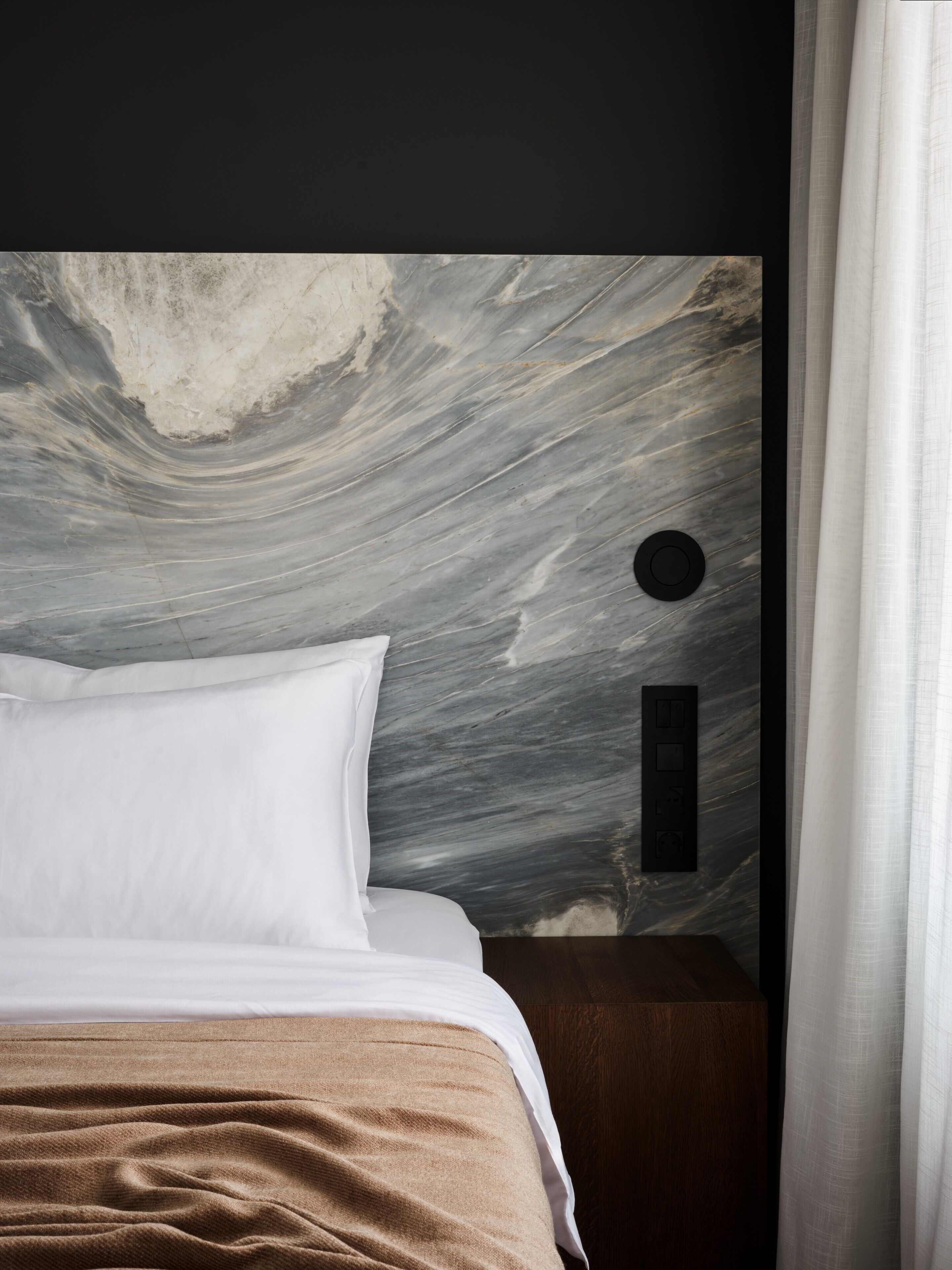 Biancheria da letto di alta qualità, una cassaforte in camera