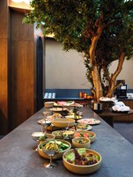 Desayuno buffet diario (EUR 20 por persona)