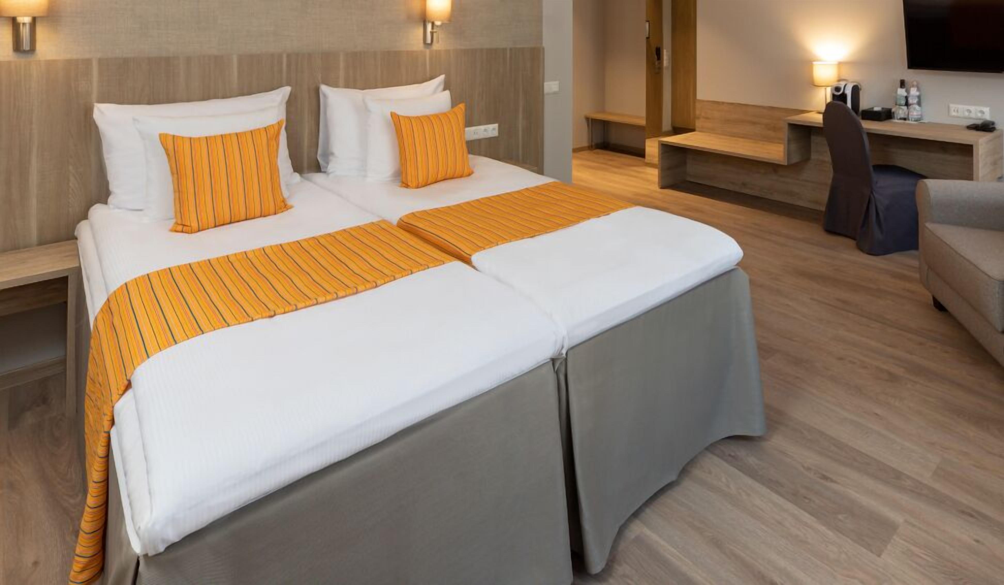 superior double or twin room | 1 bedroom, in-room safe, desk, laptop workspace