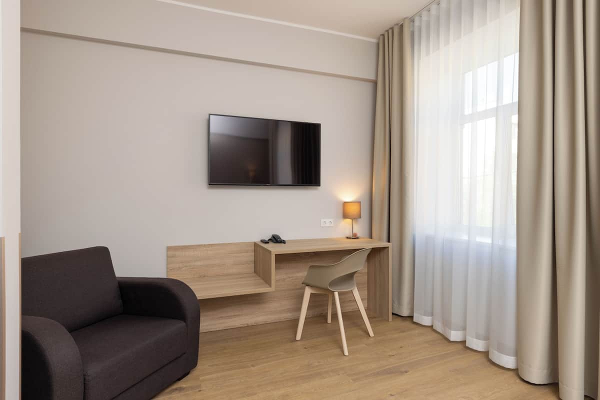 superior double or twin room | 1 bedroom, in-room safe, desk, laptop workspace