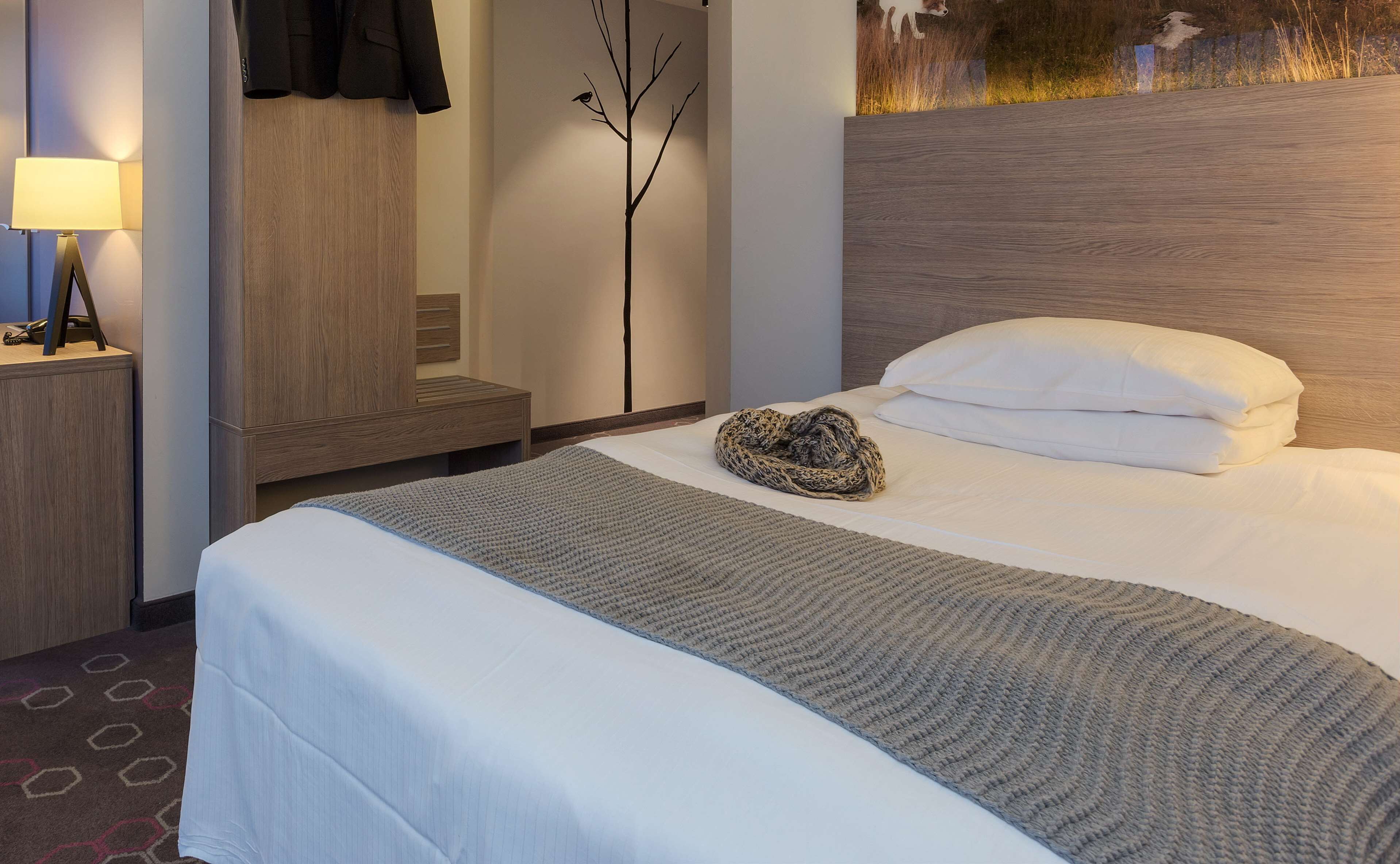 standard single room | desk, laptop workspace, blackout curtains, free wifi