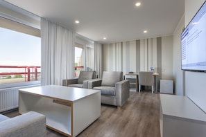 Marine Suite with Sauna | In-room safe, desk, blackout drapes, free WiFi