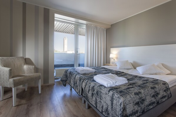 Marine Suite with Sauna | In-room safe, desk, blackout drapes, free WiFi