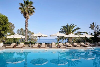Aegean Suites 