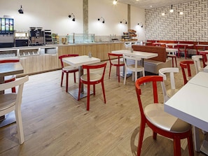 Daily buffet breakfast (EUR 17.5 per person)