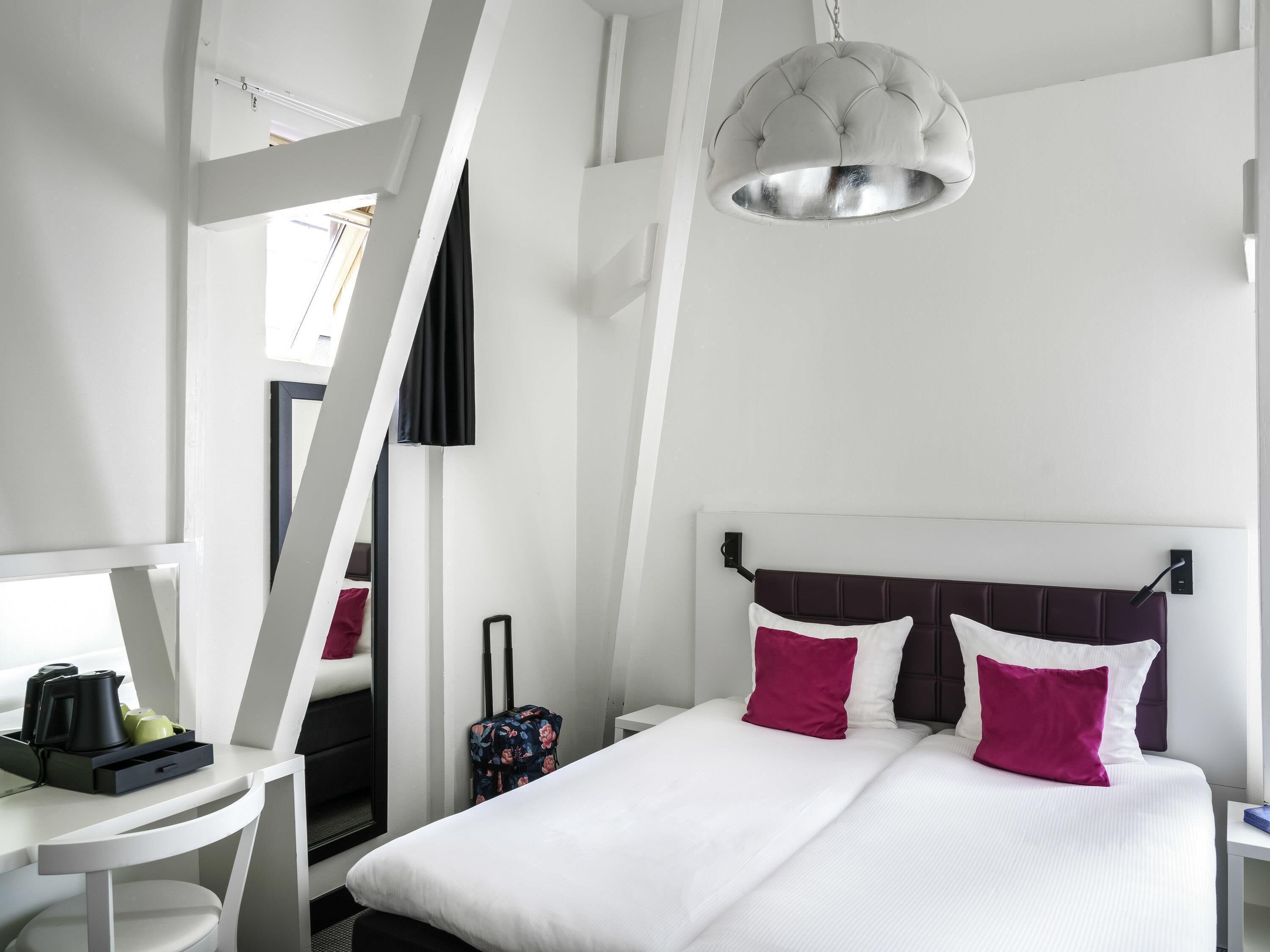 Twin Room, 2 Single Beds (Attic limited lift access)