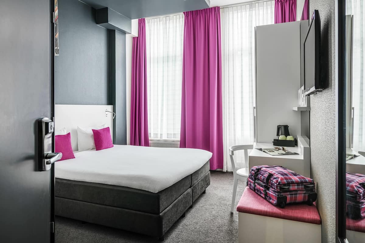 Double Room, 1 Double Bed