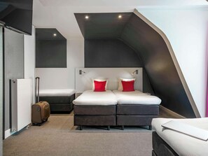 Family Room, Multiple Beds | In-room safe, desk, blackout drapes, iron/ironing board
