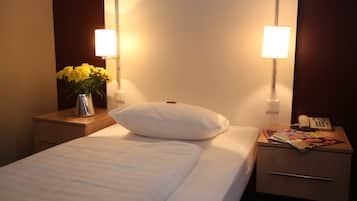 Single Room | In-room safe, desk, soundproofing, cribs/infant beds