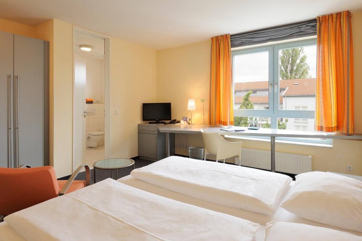 hypo-allergenic bedding, in-room safe, desk, iron/ironing board