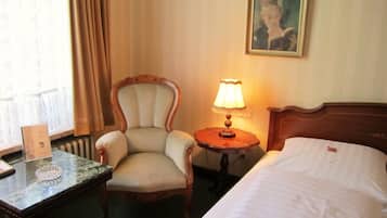 Double Room | Select Comfort beds, in-room safe, iron/ironing board, free WiFi