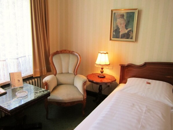 Double Room | Select Comfort beds, in-room safe, iron/ironing board, free WiFi