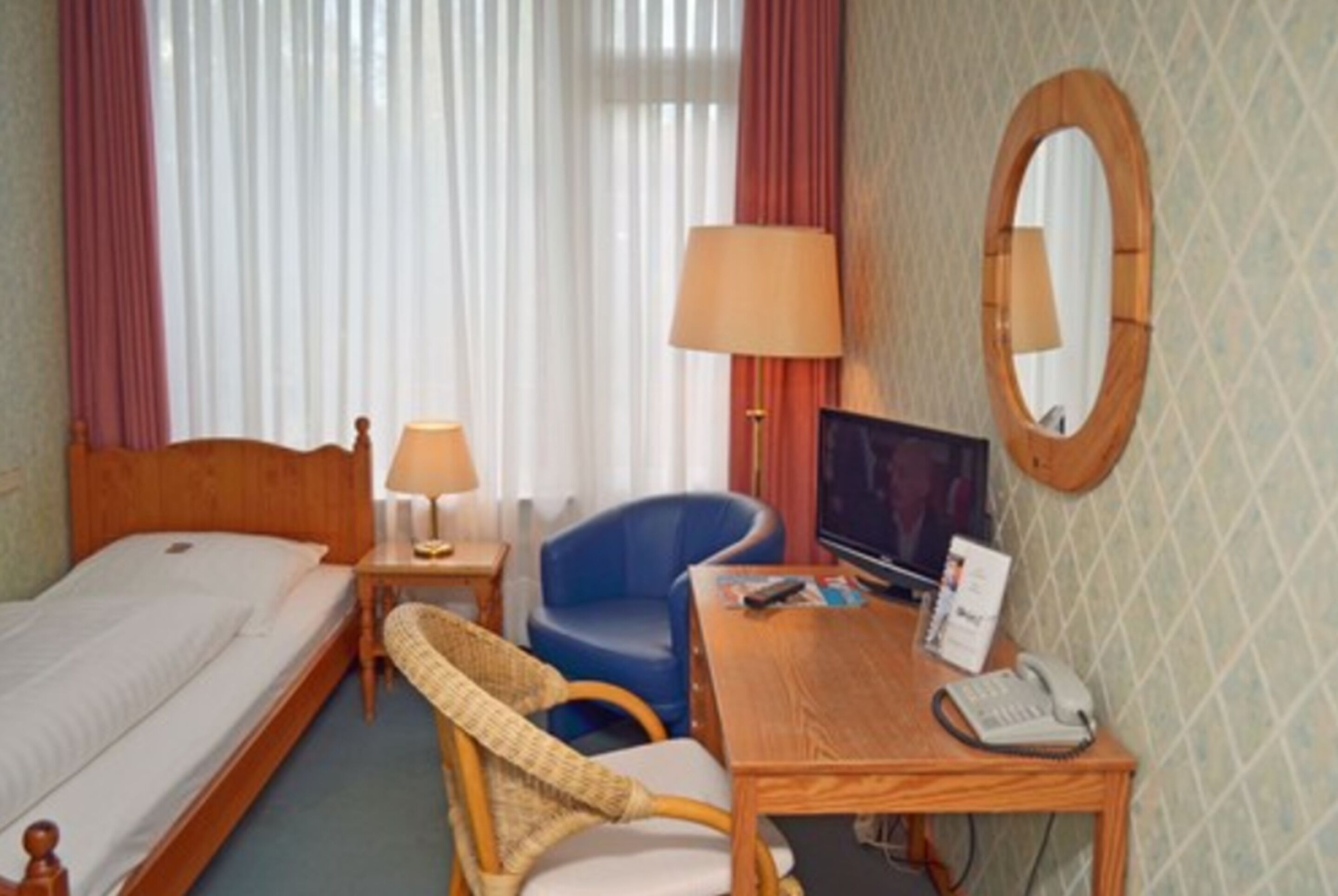 double room | select comfort beds, in-room safe, desk, iron/ironing board