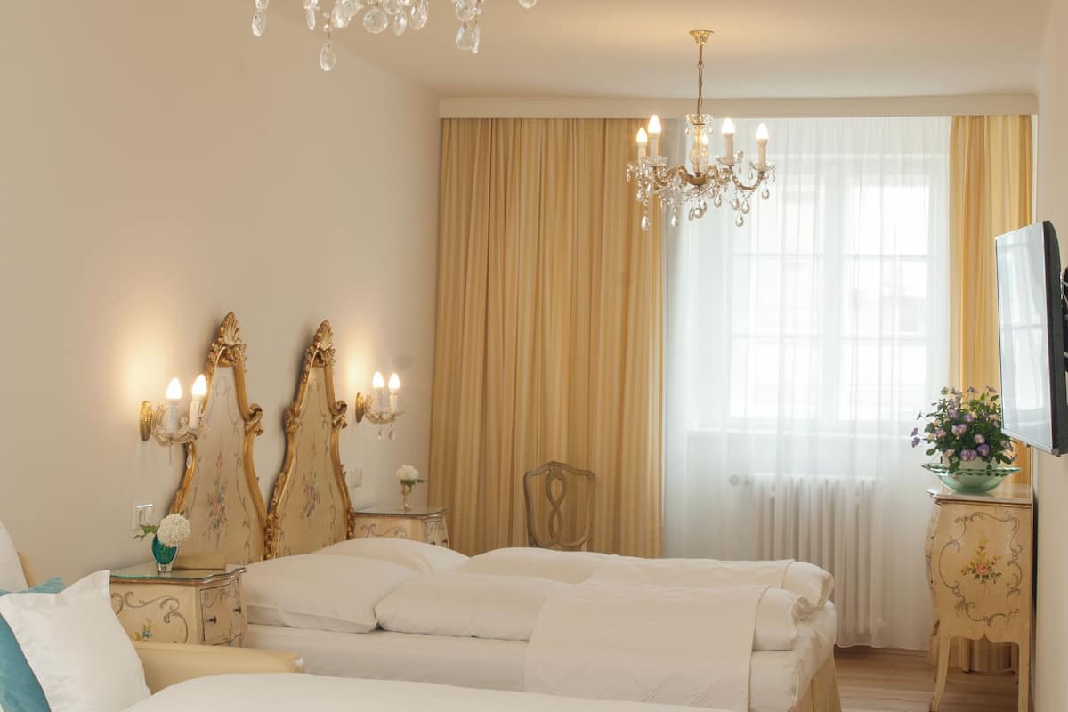 In-room safe, desk, free WiFi, bed sheets