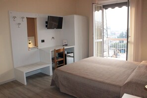 Standard Double Room | 1 bedroom, down comforters, minibar, desk