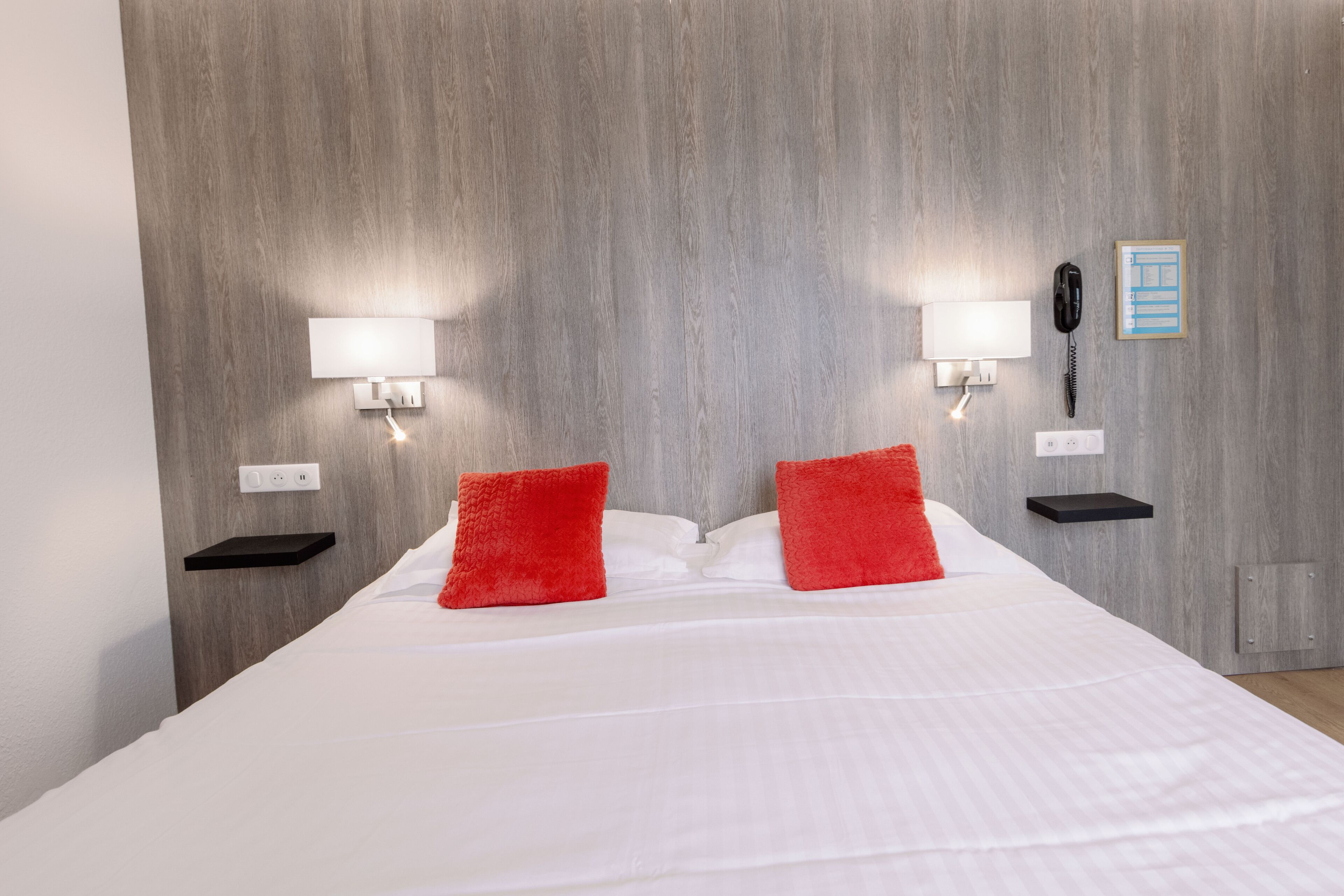 double room terrace roof sea view | 1 bedroom, in-room safe, individually decorated, individually furnished