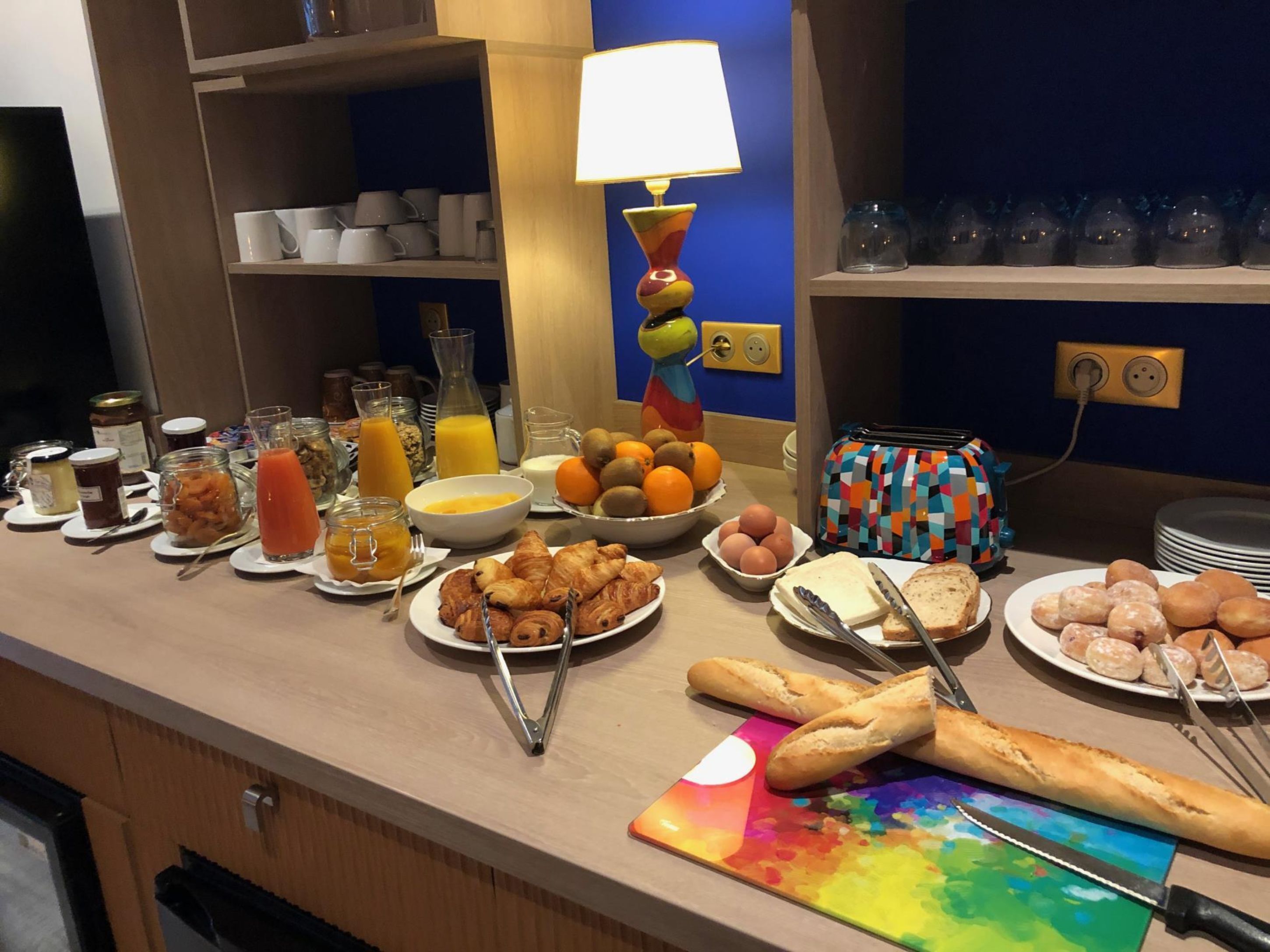 daily buffet breakfast (eur 15 per person)