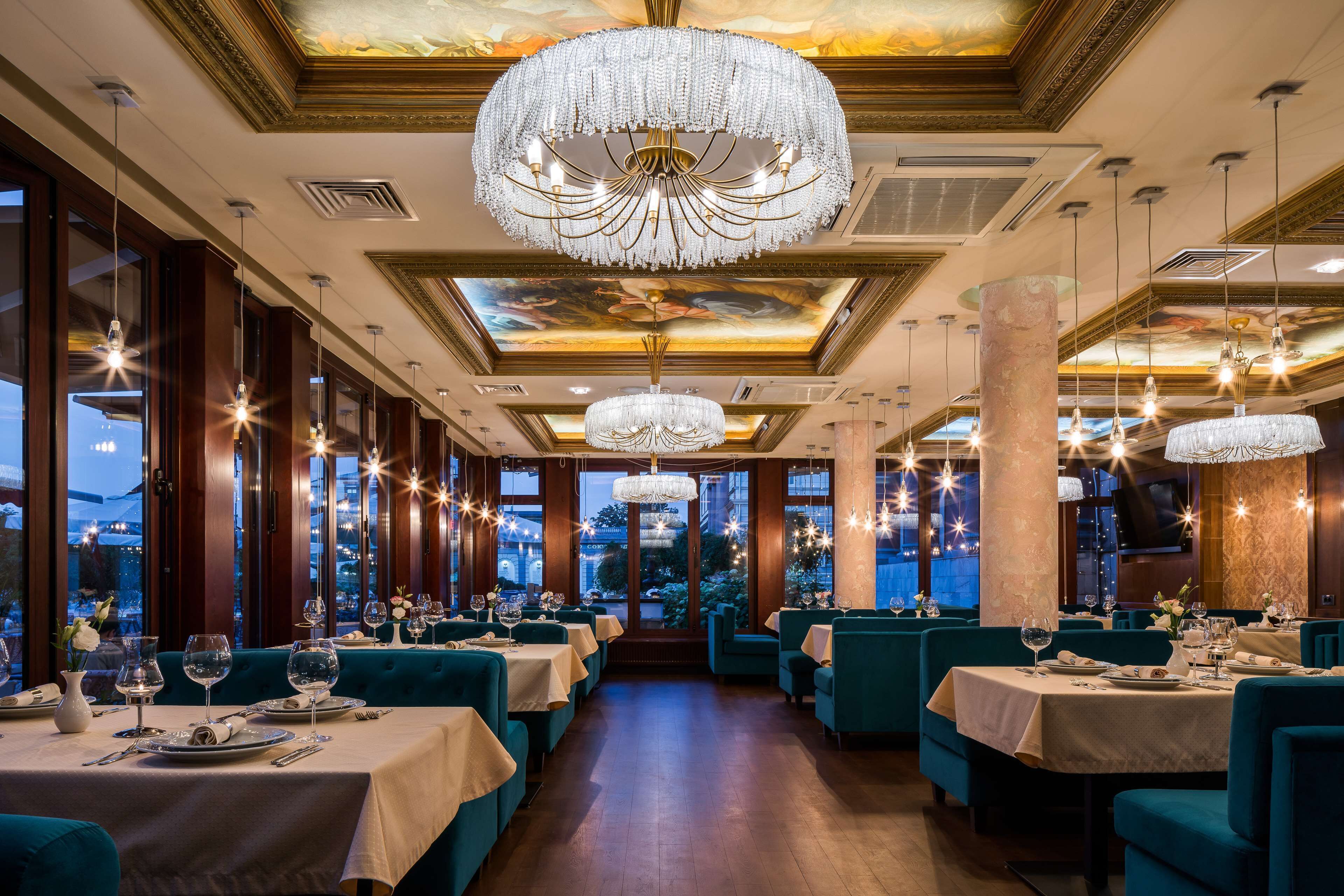 Frühstück, Mittagessen und Abendessen