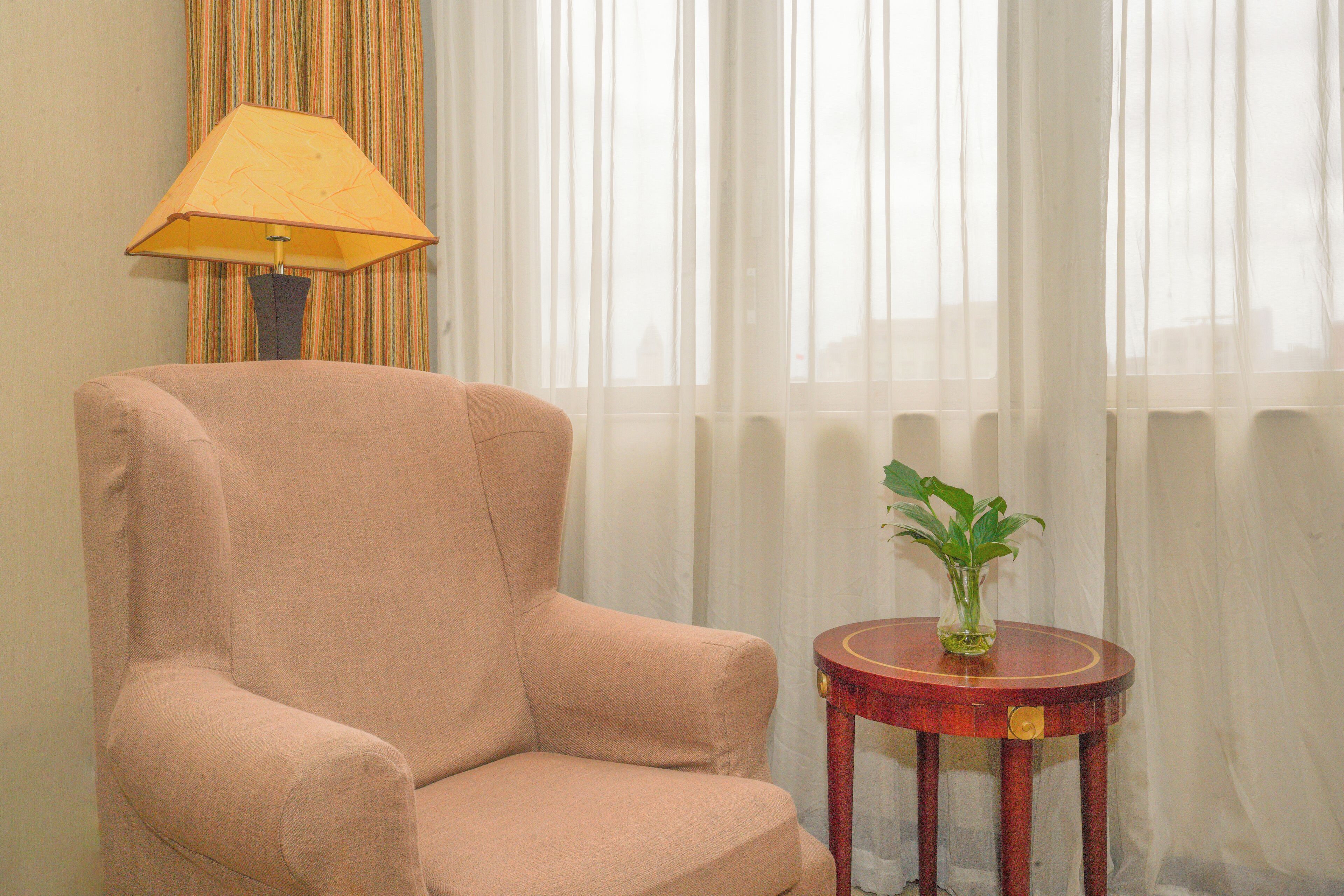 luxury room, 1 king bed, river view | 1 bedroom, minibar, in-room safe, desk