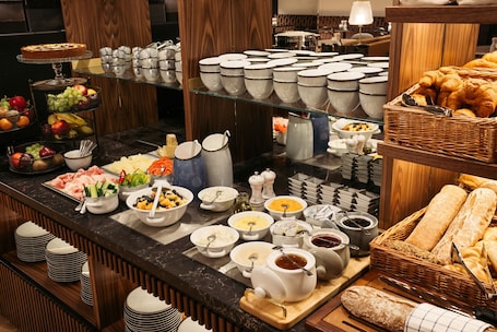 Hotel Schani Salon