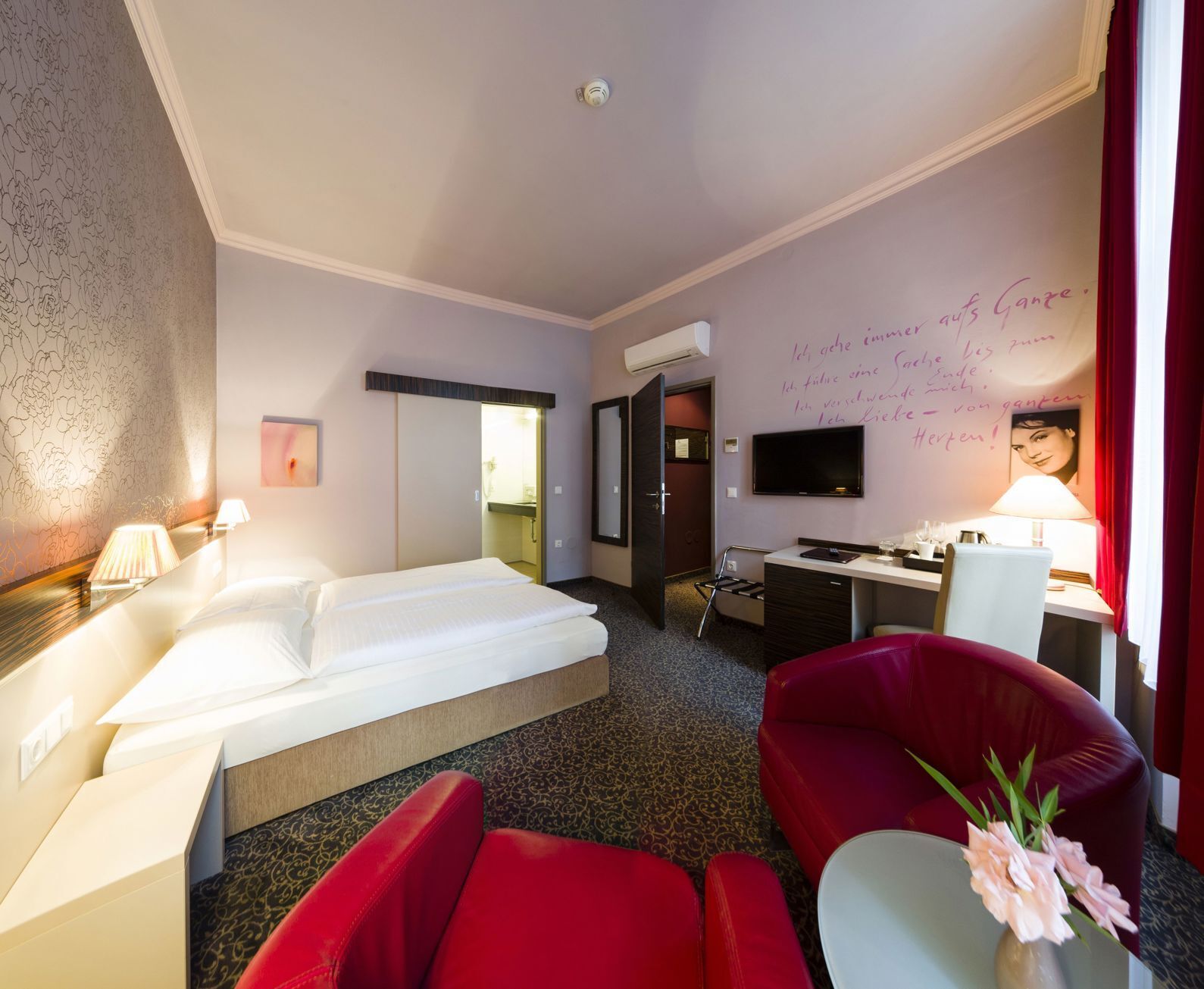 Hypo-allergenic bedding, minibar, in-room safe, individually decorated