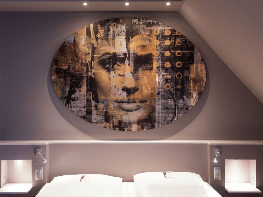 Ropa de cama hipoalergénica y minibar