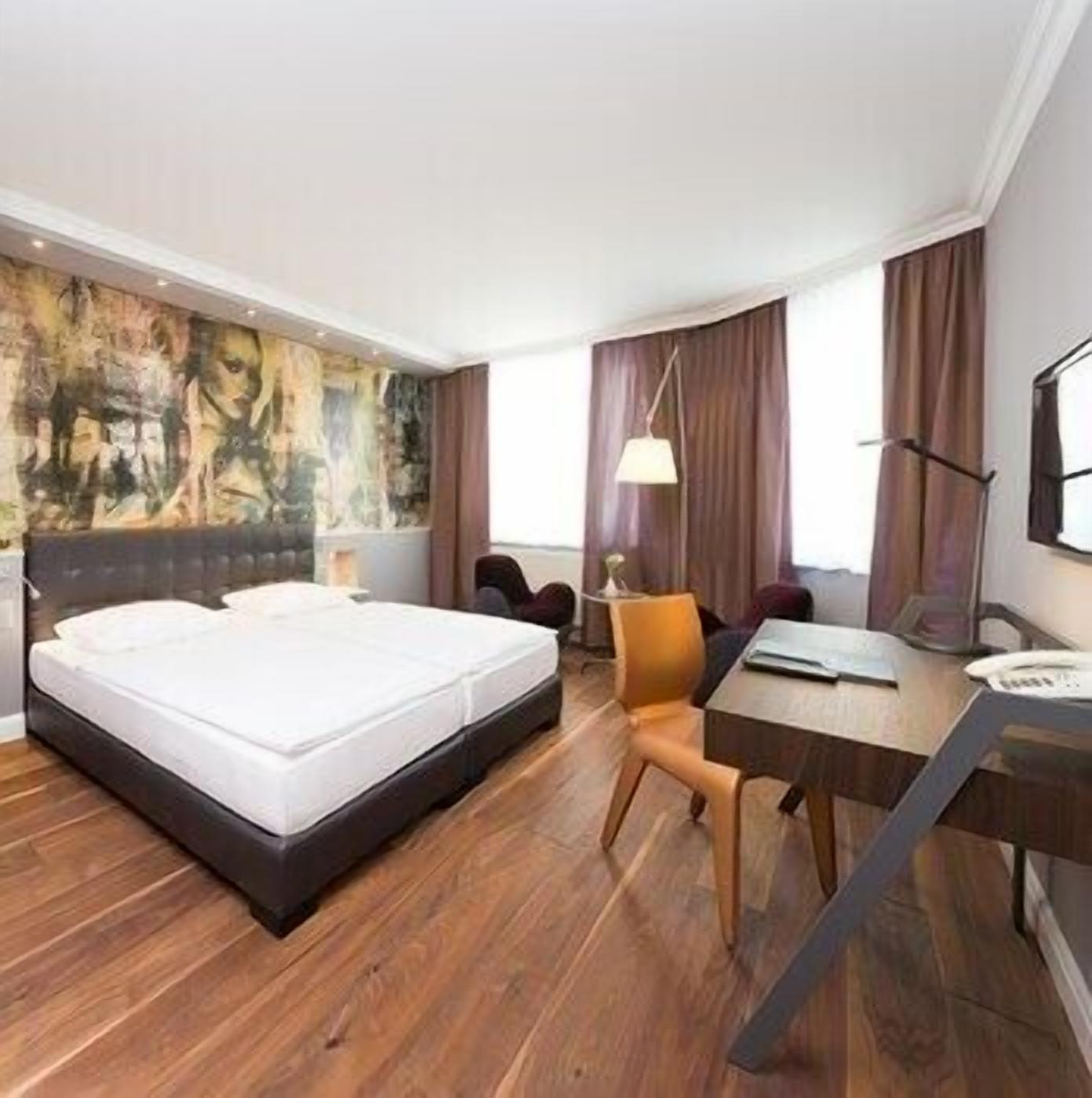 Hypo-allergenic bedding, minibar, in-room safe, individually decorated