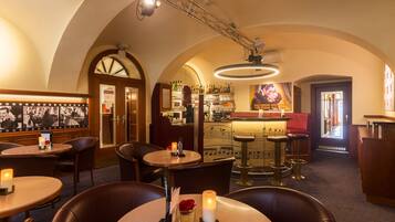 Bar (in der Unterkunft)