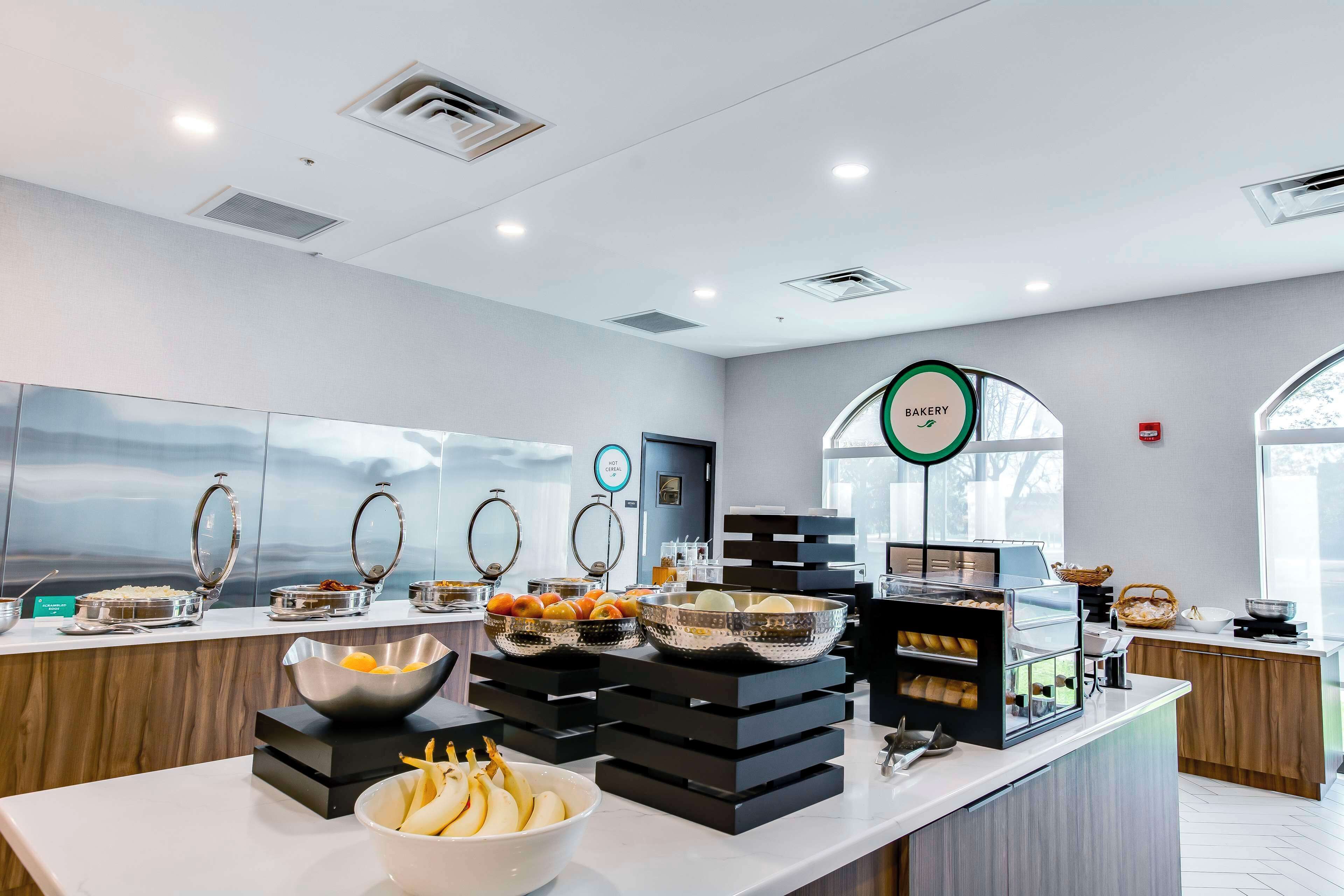 Gratis frukost enligt egen beställning varje dag 